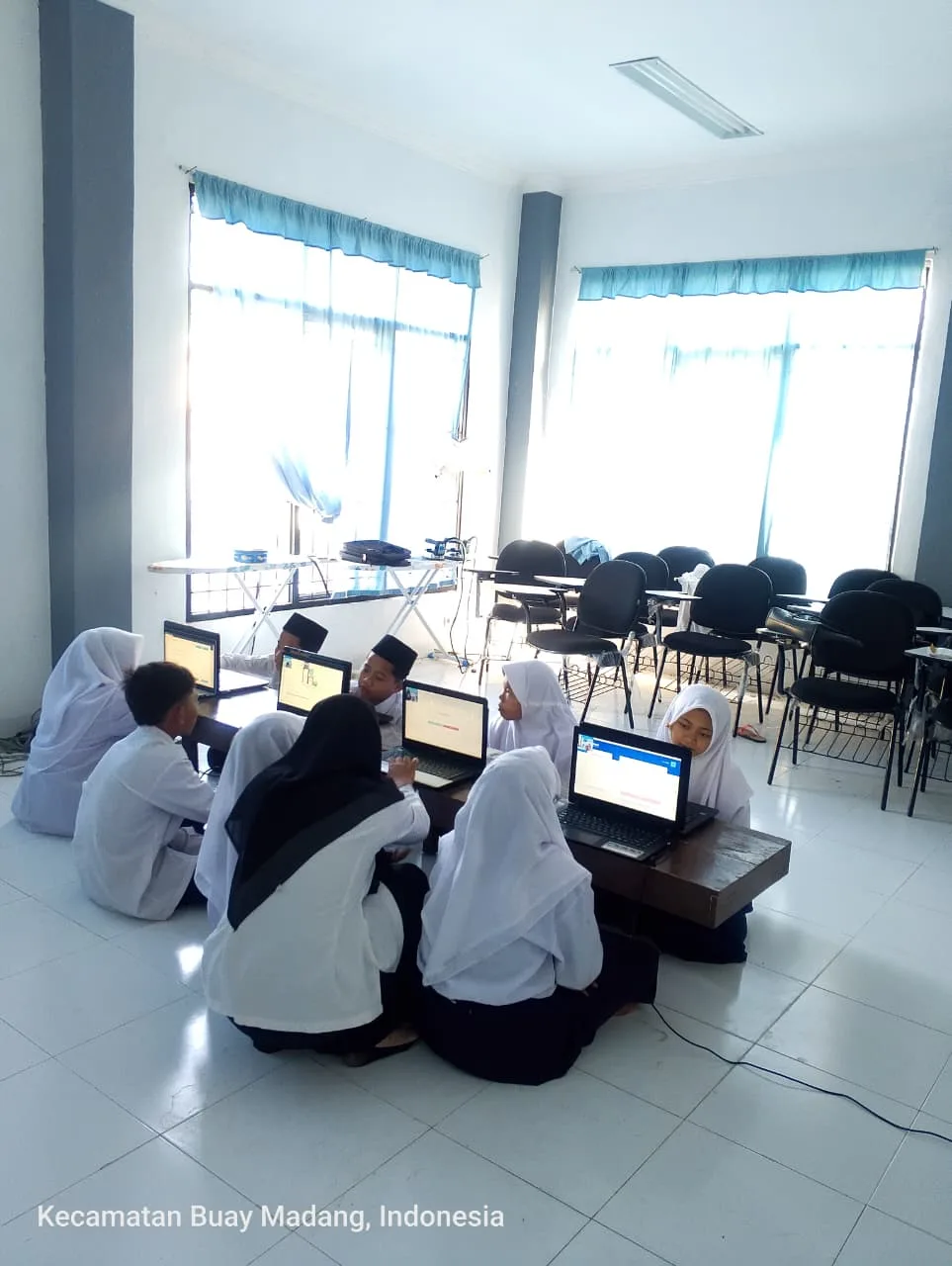 Membaca Al-Qur'an dan Pembinaan Akhlak